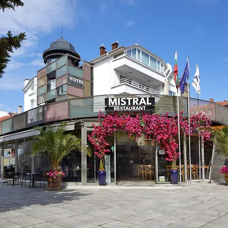 호텔 Mistral 3*